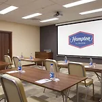 Hampton By Hilton Centre Hotel 3*