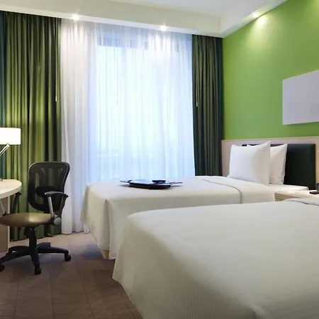 Hampton By Hilton Centre