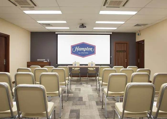 Hampton By Hilton Centre Hotel