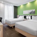 Hampton By Hilton Centre 3* Μινσκ