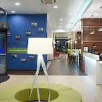 Hotel Hampton By Hilton Centre 3*