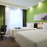 酒店 Hampton By Hilton Centre 3*