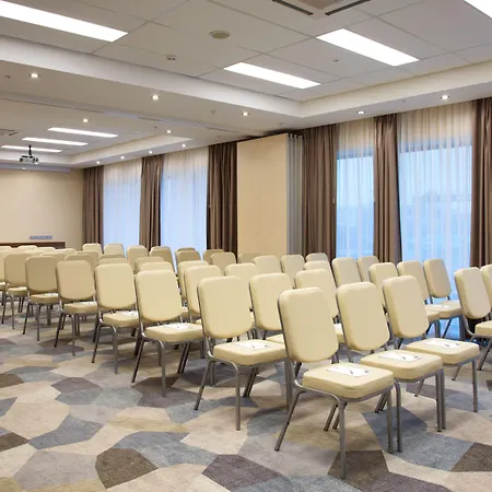 Hampton By Hilton Centre