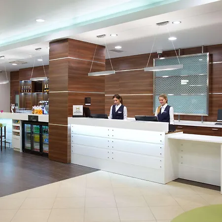 Hampton By Hilton Centre