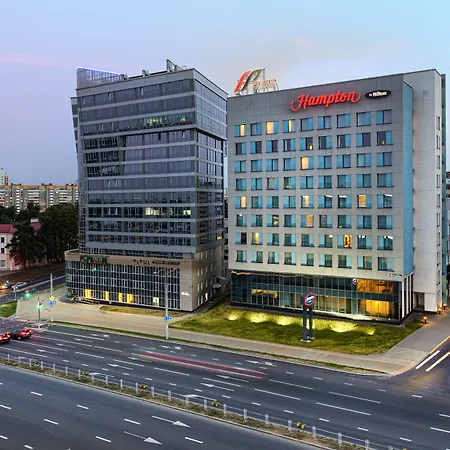 Hotel Hampton By Hilton Centre 3*