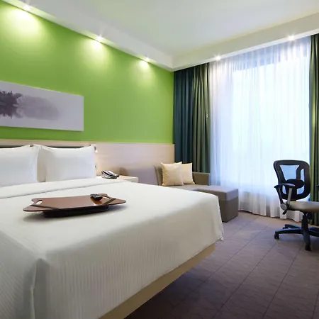 Hampton By Hilton Centre Готель Мінськ