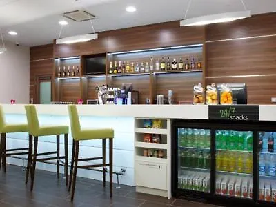 Hotel Hampton By Hilton Centre 3*