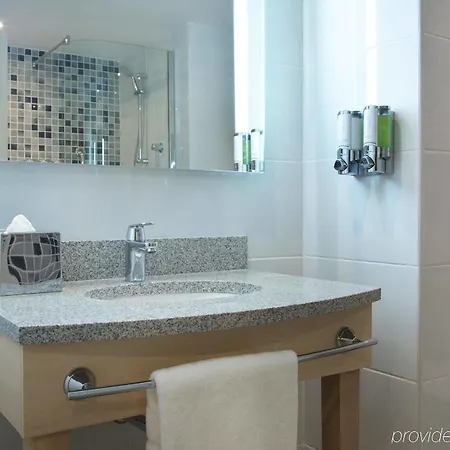 Готель Hampton By Hilton Centre Мінськ