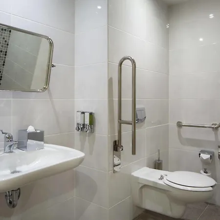 Hampton By Hilton Centre 3* مينسك