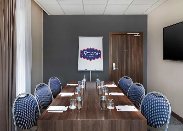 Hampton By Hilton Centre Szálloda