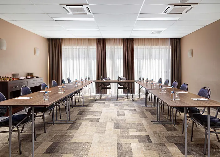 Otel Hampton By Hilton Centre 3*