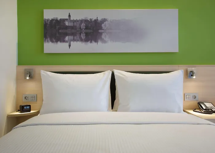 Hampton By Hilton Centre