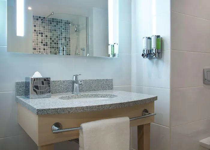 Otel Hampton By Hilton Centre