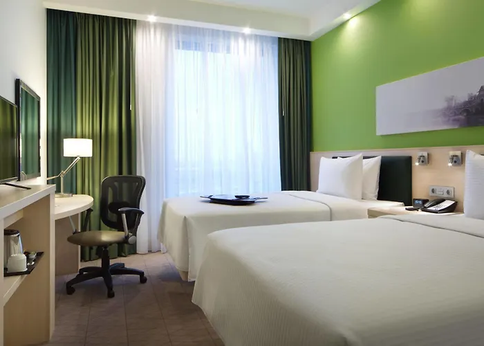 Hampton By Hilton Centre