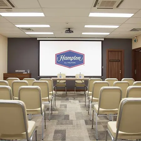 Hampton By Hilton Centre Hotel